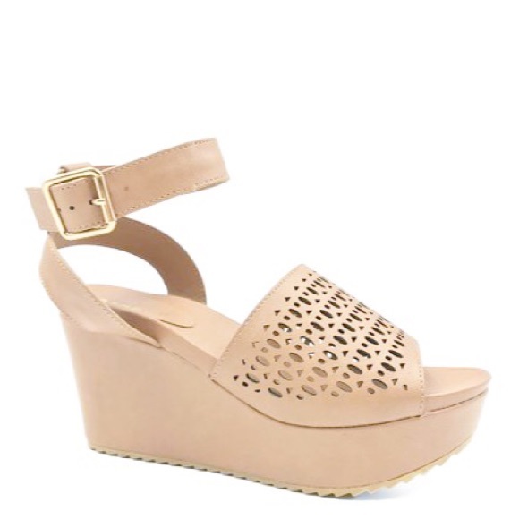 Bamboo Nude Wedge Platform Ankle Strap Sandals, Size 10M New w/o Box - Picture 1 of 10